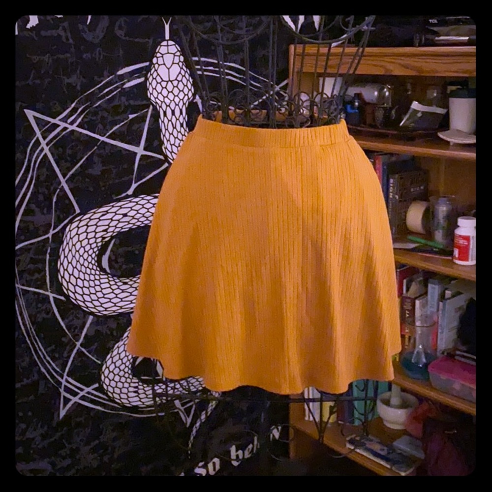 F21 • Mini Skirt